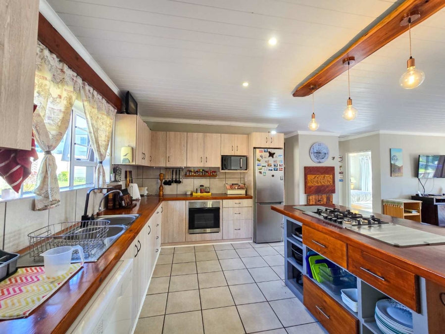 3 Bedroom Property for Sale in Stilbaai Wes Western Cape